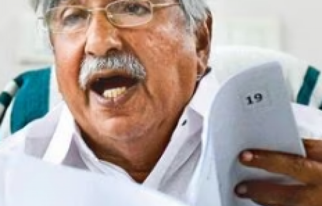 Oommen Chandy dies at 79: Condolences pour in on Twitter for former Kerala CM